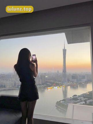 sia不吃鱼全套作品，微密圈穿搭美感解析