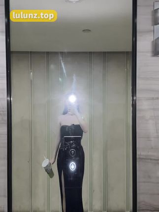 无欲无求的推土君浴室开花圈子视图