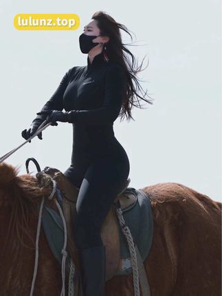 黄色紧身情趣写真，MIYA微密圈5月作品解析