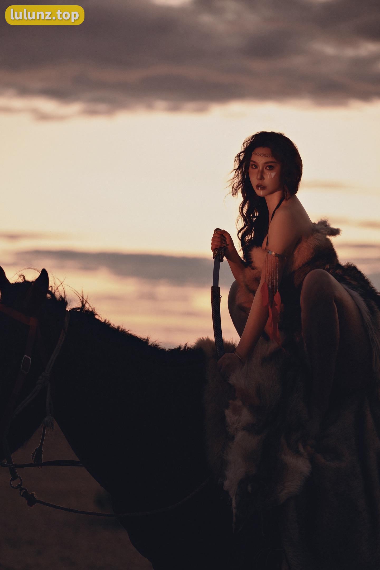 探寻微密圈网红MIYA，她的魅力何在？