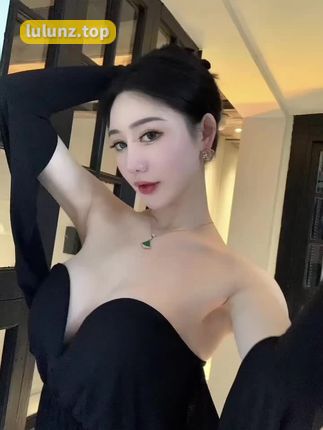 抖音微博双料网红不爱笑的赛琳微密圈付费合集