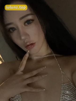 不爱笑的赛琳微密圈作品揭秘，背后的故事