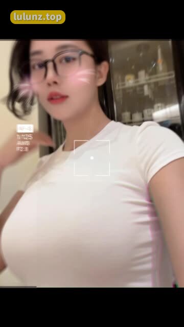 张贺玉西安网红的崛起,微博推特Ins上的她到底是谁?