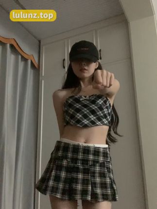 智桃lucky微密圈资源下载，抖音网红智桃的独特魅力尽收眼底