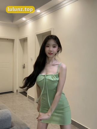 智桃lucky微密内容分享，抖音上的反差萌系女神智桃作品合集