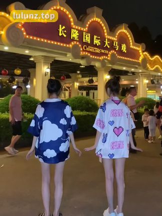 抖音颜值博主任智桃微密圈穿搭解析，智桃lucky时尚搭配全网最全合集