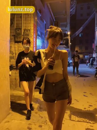 智桃Lucky的微密圈作品赏析，高颜值与才华的完美结合