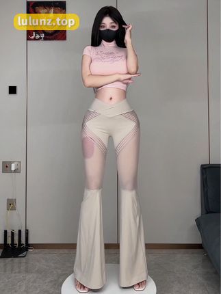 阿尔卑香小狗子干什么的？了解她如何在微密圈中崭露头角