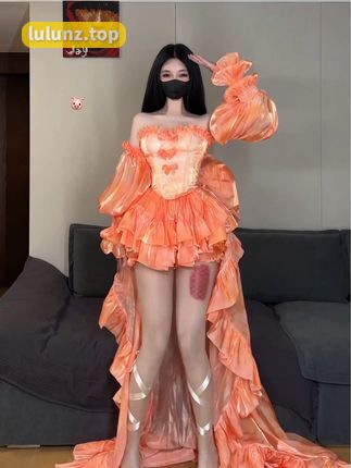 阿尔卑香小狗子的夏日时尚，微密圈中的穿搭指南