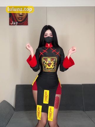 阿尔卑香小狗子的时尚魅力，微密圈作品中展现的独特风格