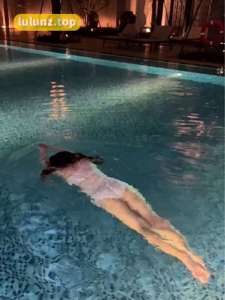 微密圈抖音阿尔卑香小狗子图集打包下载，收集她的每一张照片