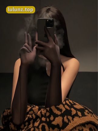 微密圈阿尔卑香小狗子资源下载，她的独家照片全集大公开