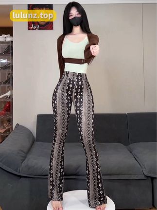 阿尔卑香小狗子微密圈内容揭秘,她的照片和视频让人爱不释手