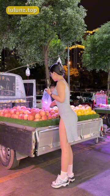 【微密圈】詹詹(詹妮)泳池蓝色比基尼，夏日清凉作品合集