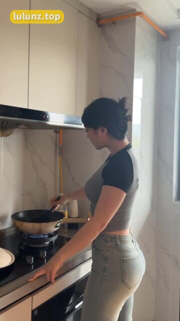 【微密圈】詹詹(詹妮)泳池蓝色比基尼，夏日清凉作品合集