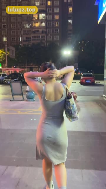 【微密圈】詹詹(詹妮)泳池蓝色比基尼，夏日清凉作品合集