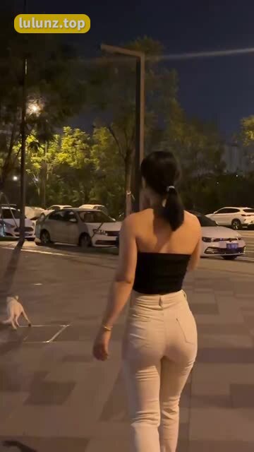 【微密圈】詹詹(詹妮)泳池蓝色比基尼，夏日清凉作品合集