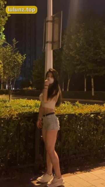 詹詹(詹妮)0220微密圈VIP资源，高清写真打包下载