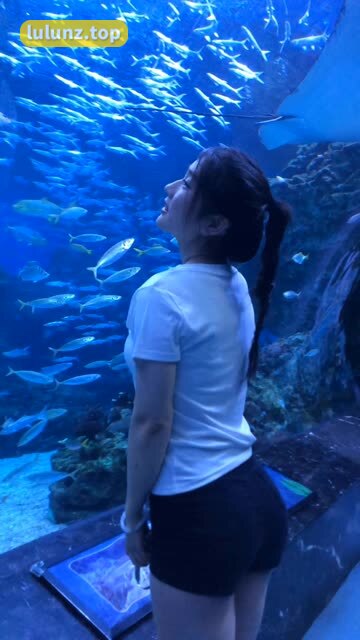 詹詹(詹妮)0220微密圈VIP资源，高清写真打包下载