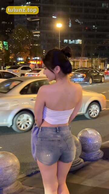 詹詹(詹妮)微密圈穿搭作品分享每日穿搭灵感源源不断，深度解读詹妮的时尚穿搭美学