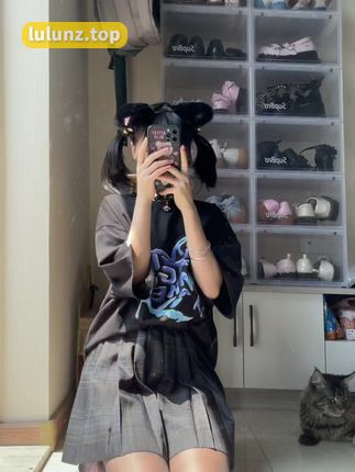 聂傲娇维密定制照片展现年轻风采，微密圈_聂傲娇定制照片集锦