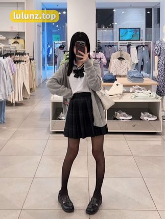 【微密圈】聂傲娇抖音萝莉萌妹的新风格，微密圈_聂傲娇风格图集大赏