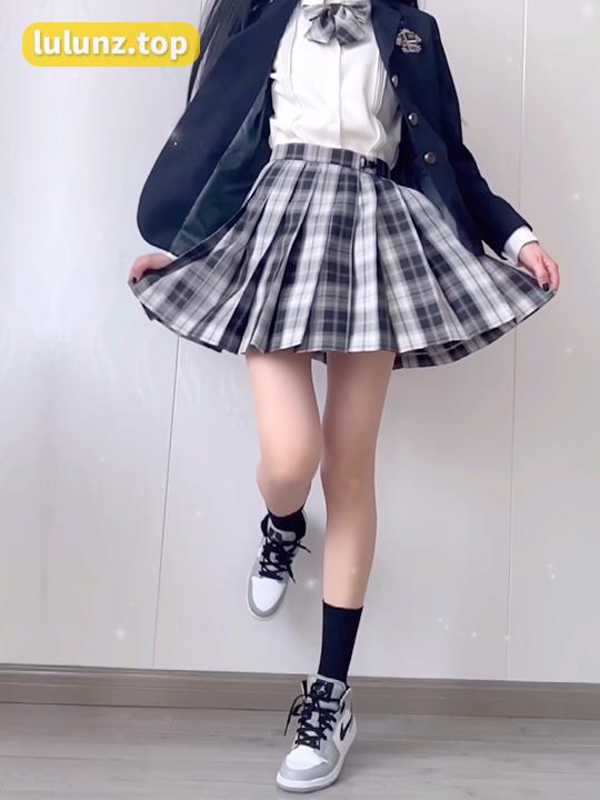 林扣弦微密圈视频照片合集，探索她的清新与性感