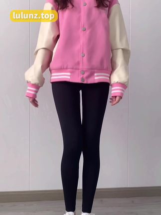 林扣弦的微密圈图集分享,纯欲感爆棚的吊带妹妹作品赏析