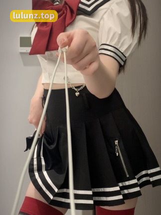 微密圈_林扣弦的反差萌魅力，抖音200万粉丝的共同选择