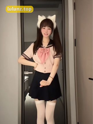 微密圈_林扣弦的反差萌魅力，抖音200万粉丝的共同选择