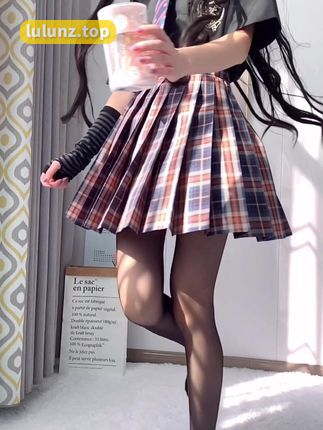 【微密圈】林扣弦清凉照片合集她的圈子有什么特别的？抖音202万粉丝真情实感