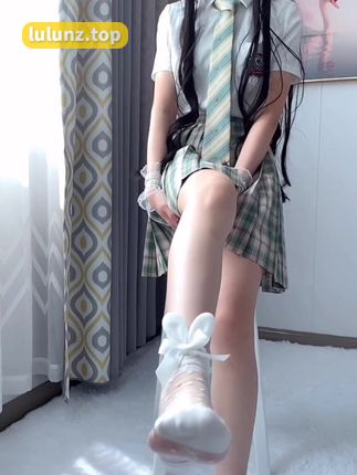 探寻抖音林扣弦的微密圈，清纯与性感的完美结合