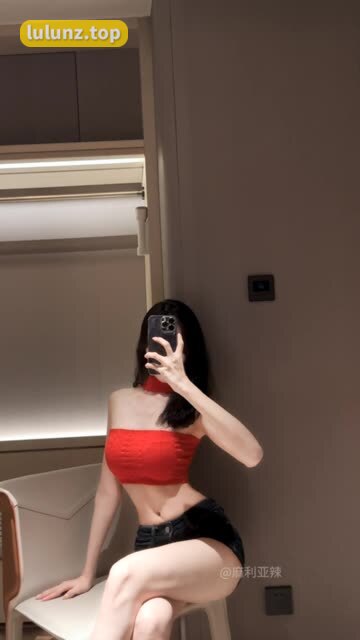 麻利亚辣微博私生活揭秘粉丝们的互动热点，微密圈中的真实一面