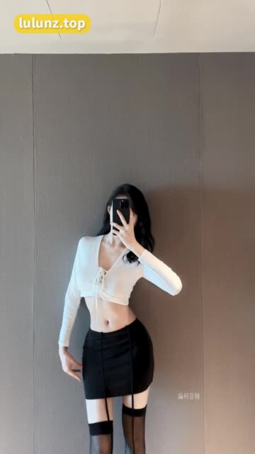 麻利亚辣全部经典写真作品合集,抖音红人麻利亚辣的写真魅力
