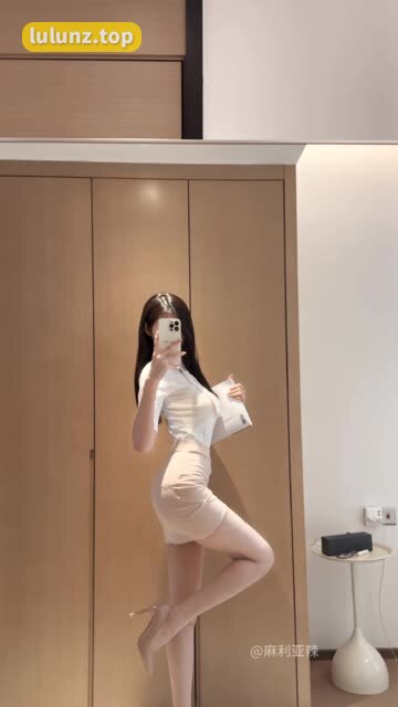 麻利亚辣早期视频好看吗？一探她的成长之路，微密圈中的青春印记