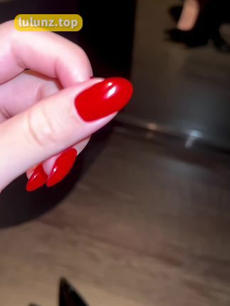 保守的二舅妈微密圈8套写真合集（保守的二舅妈微密写真合集下载）