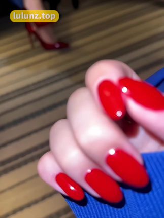 保守的妻子早期视频流出,微密圈铁粉的珍藏回顾