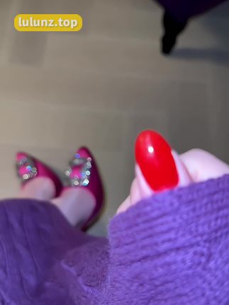 保守的妻子直播回放在哪看?微密圈网红直播精彩瞬间回顾