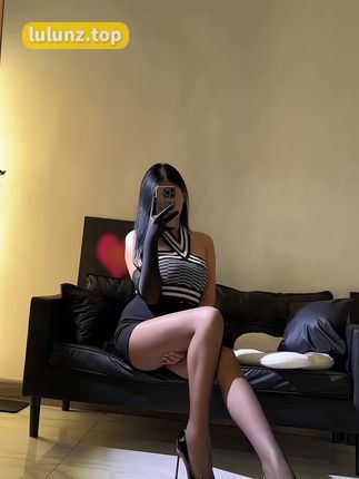 保守的妻子微密圈付费内容，微密圈中的精选作品