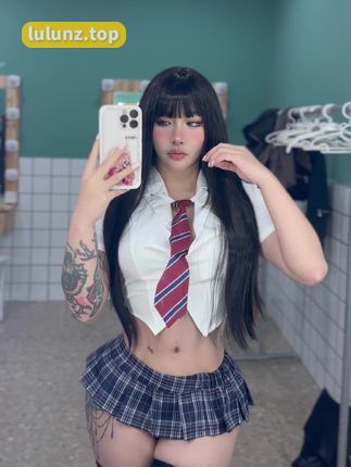 宋昱欣微博全部图片大公开！背后的故事你知道吗？宋昱欣的微博美图合集颜值与实力并存