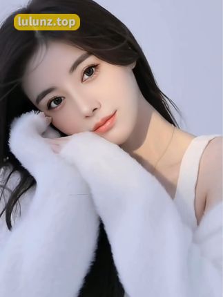 猪小七实际身材揭秘探寻她真实的身材，猪小七的身材真相大揭秘