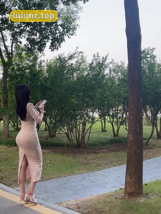 猪小七和刘太阳你选谁？比较她和刘太阳，你选谁？