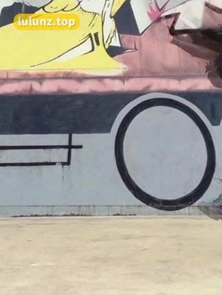 猪小七红色战衣事件视频怎么回事？猪小七微密圈图片，猪小七红色战衣事件背后的故事