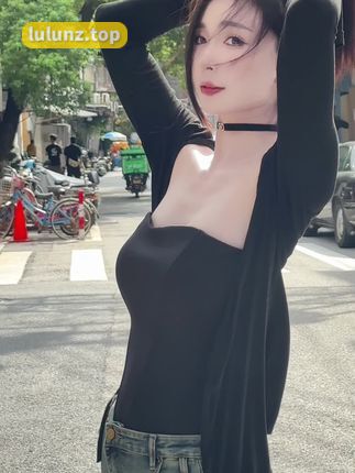 李嘉欣97微博粉丝破百万，这个健身女神的魅力何在？