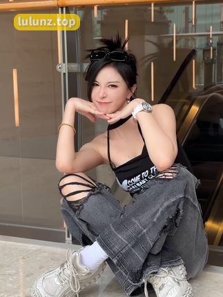 李嘉欣97高品质健身时尚图集，女神的每一个瞬间都让你心动