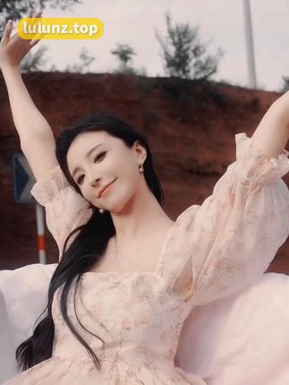 李嘉欣97微博内容解读，深度分析微博背后的意义