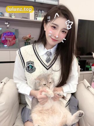 李嘉欣97抖音号与微博动态，这个女神的最新资讯