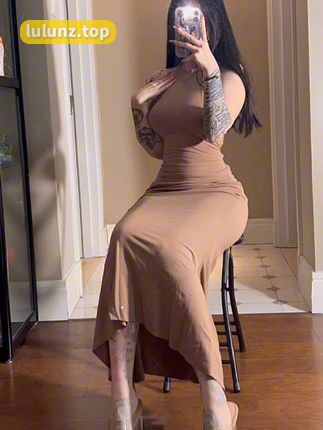 陈佩奇与卡通百科老王的关系解析，她们之间有什么联系？