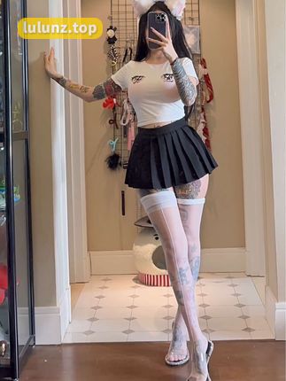 卡通百科老王的最新作品和资源，她的圈内作品一览