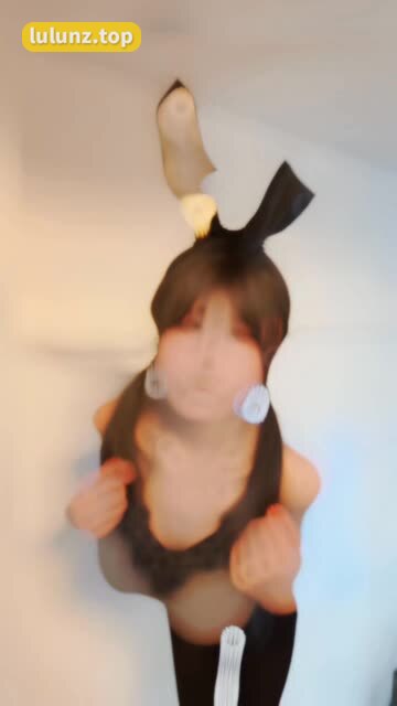 抖音爆料给乔买裙子微密圈视频，最新梗和观看指南